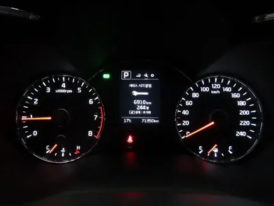 Kia K3 2016, 71350 км, за 5407.17 USD - фото 8