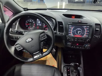Kia K3 2016, 71350 км, за 5407.17 USD - фото 9