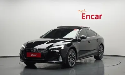 Audi A5 · 2022 год