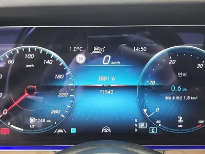Mercedes-Benz E-Class 2021, 71531 км, за 23779.32 USD - фото 6
