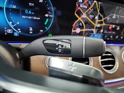 Mercedes-Benz E-Class 2021, 71531 км, за 23779.32 USD - фото 8