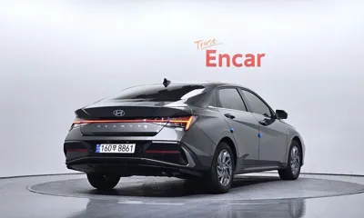 Hyundai Avante 2024, 21402 км, за 17356.82 USD - фото 2