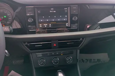 Volkswagen Lavida 2018, 77300 км, за 9693 USD - фото 15