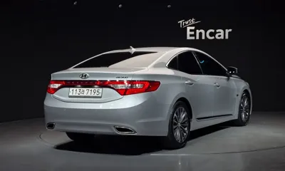 Hyundai Grandeur 2014, 79759 км, за 6291.39 USD