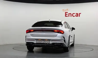 Kia K5 2022, 42351 км, за 11684.39 USD