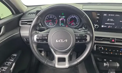Kia K5 2022, 42351 км, за 11684.39 USD - фото 13