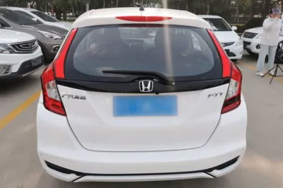 Honda Fit 2018, 101600 км, за 7830 USD - фото 7
