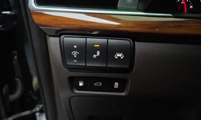 Kia K7 2017, 89231 км, за 5807.94 USD - фото 17