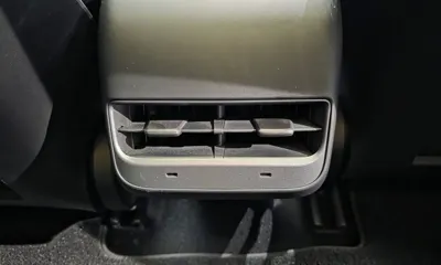 Tesla Model 3 2021, 28668 км, за 21498.38 USD - фото 27