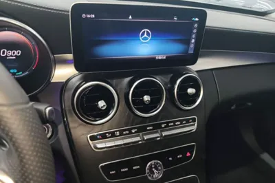 Mercedes-Benz C-Class 2021, 68800 км, за 22849 USD - фото 21