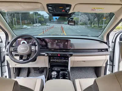 Kia Canival 2023, 22096 км, за 18558.3 USD - фото 7