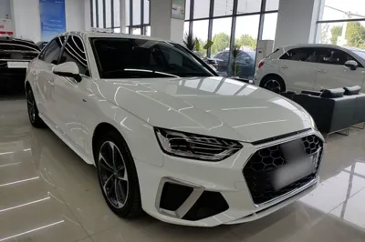 Audi A4L 2020, 70500 км, за 20264 USD