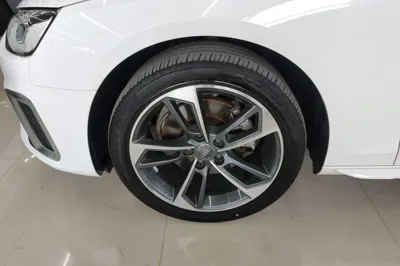 Audi A4L 2020, 70500 км, за 20264 USD - фото 10