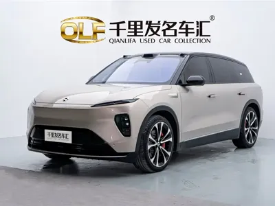 Nio ES8 · 2024 год
