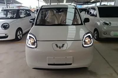 Wuling Hongguang MINIEV 2025, 100 км, за 7684 USD