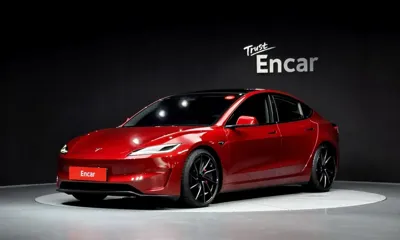 Tesla Model 3 · 2024 год