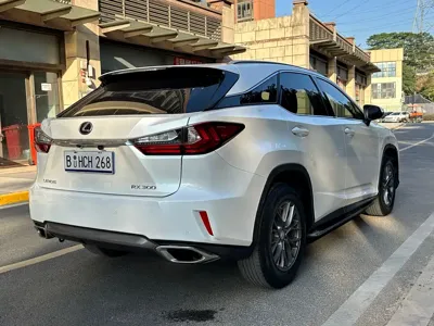 Lexus RX 2017, 90000 км, за 20570.53 USD