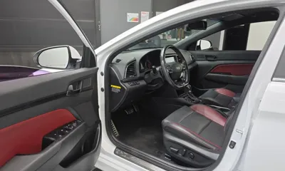 Hyundai Avante 2017, 141626 км, за 6541.13 USD - фото 10