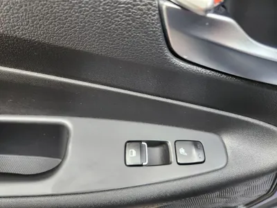 Hyundai Santafe 2023, 22780 км, за 17907.14 USD - фото 9