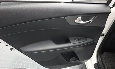 Kia K3 2019, 137061 км, за 6426.41 USD - фото 25