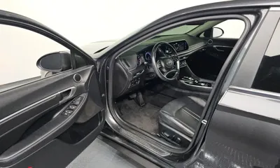 Hyundai Sonata 2022, 117977 км, за 8586.73 USD - фото 10