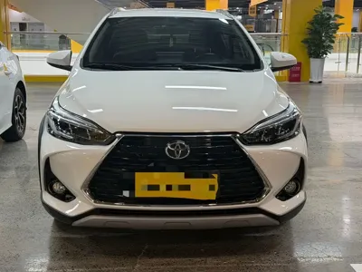 Toyota Yaris L · 2022 год