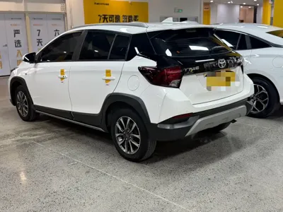 Toyota Yaris L 2022, 48000 км, за 9654.61 USD