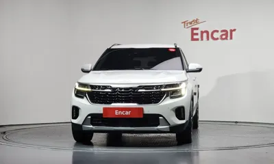 Kia Seltos 2023, 49320 км, за 15557.31 USD