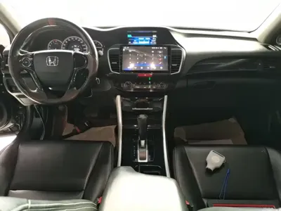 Honda Accord 2018, 99400 км, за 9358.26 USD - фото 10