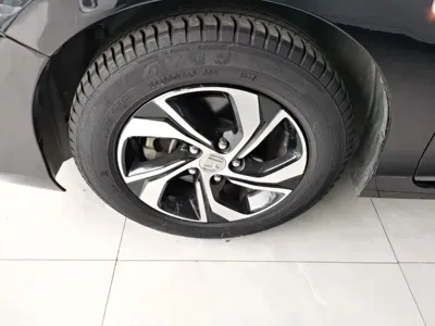 Honda Accord 2018, 99400 км, за 9358.26 USD - фото 23