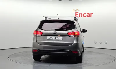 Kia Carens 2014, 180957 км, за 4400.44 USD