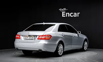 Mercedes-Benz E-Class 2011, 92383 км, за 4138.2 USD