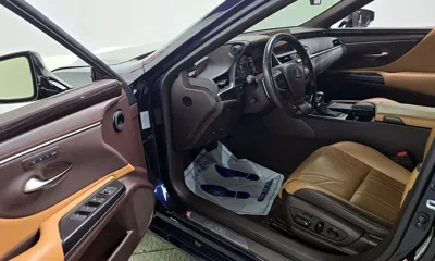 Lexus ES 2019, 109808 км, за 21539.48 USD - фото 10