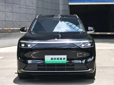 AITO 问界 AITO M8 2025, 14000 км, за 49270.77 USD