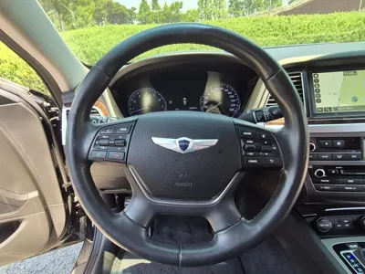 Hyundai Genesis 2015, 102019 км, за 7155.05 USD - фото 12
