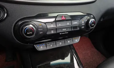 Kia Sorento 2015, 185960 км, за 5244.85 USD - фото 16