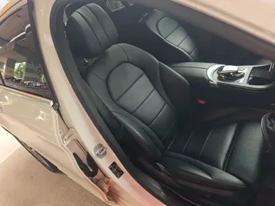 Mercedes-Benz C-Class 2016, 89300 км, за 11432.97 USD - фото 25