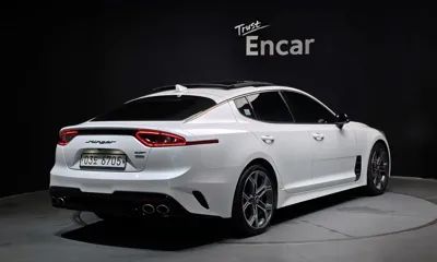 Kia Stinger 2018, 143383 км, за 9846.4 USD