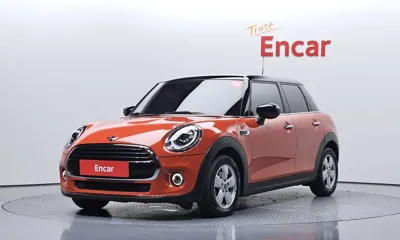 MINI Cooper · 2021 год