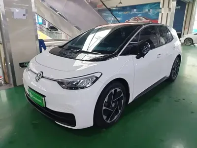 Volkswagen ID.3 2024, 83900 км, за 11272.56 USD