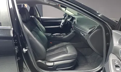 Hyundai Sonata 2022, 75574 км, за 10245.91 USD - фото 26