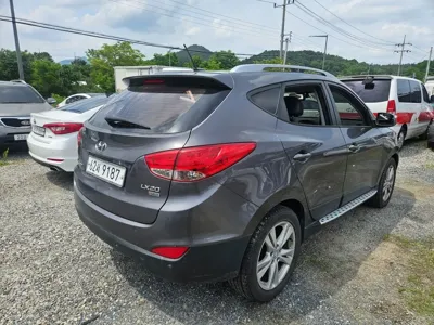 Hyundai Tucson 2010, 203497 км, за 2135.51 USD