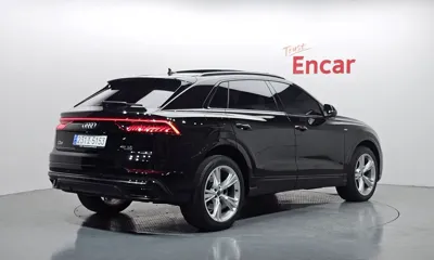 Audi Q8 2023, 44548 км, за 49999.96 USD