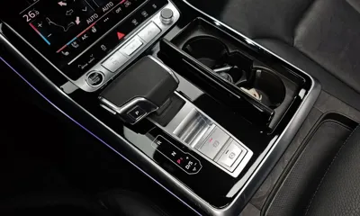 Audi Q8 2023, 44548 км, за 49999.96 USD - фото 9