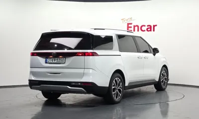 Kia Canival 2021, 143434 км, за 10901.88 USD