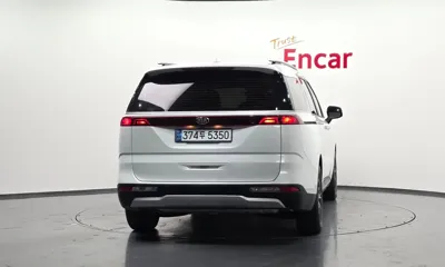 Kia Canival 2021, 143434 км, за 10901.88 USD