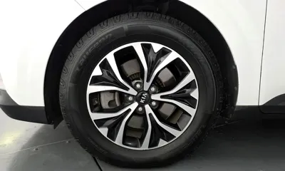 Kia Canival 2021, 143434 км, за 10901.88 USD