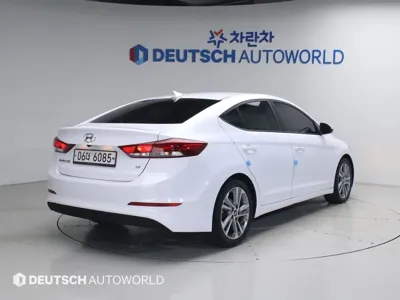 Hyundai Avante 2018, 64882 км, за 7491.86 USD