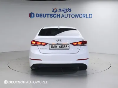 Hyundai Avante 2018, 64882 км, за 7491.86 USD
