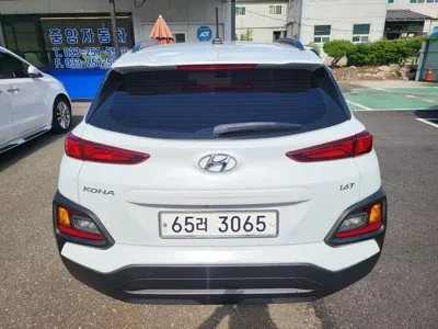 Hyundai Kona 2018, 50883 км, за 10288.46 USD